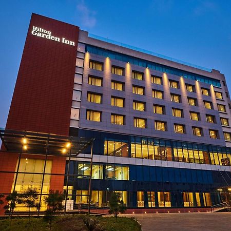 Hilton Garden Inn Lucknow Extérieur photo