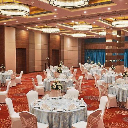 Hilton Garden Inn Lucknow Extérieur photo