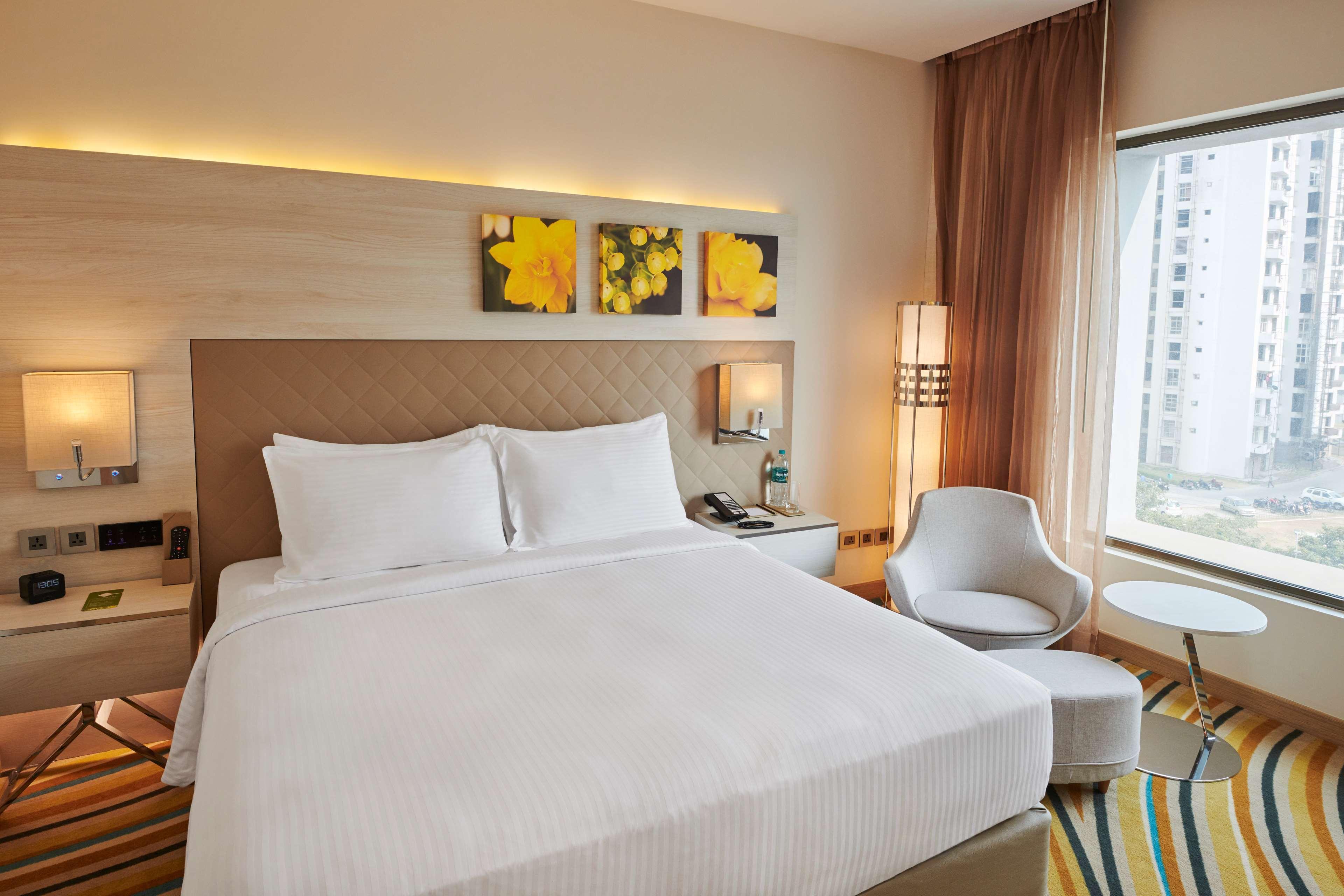 Hilton Garden Inn Lucknow Extérieur photo