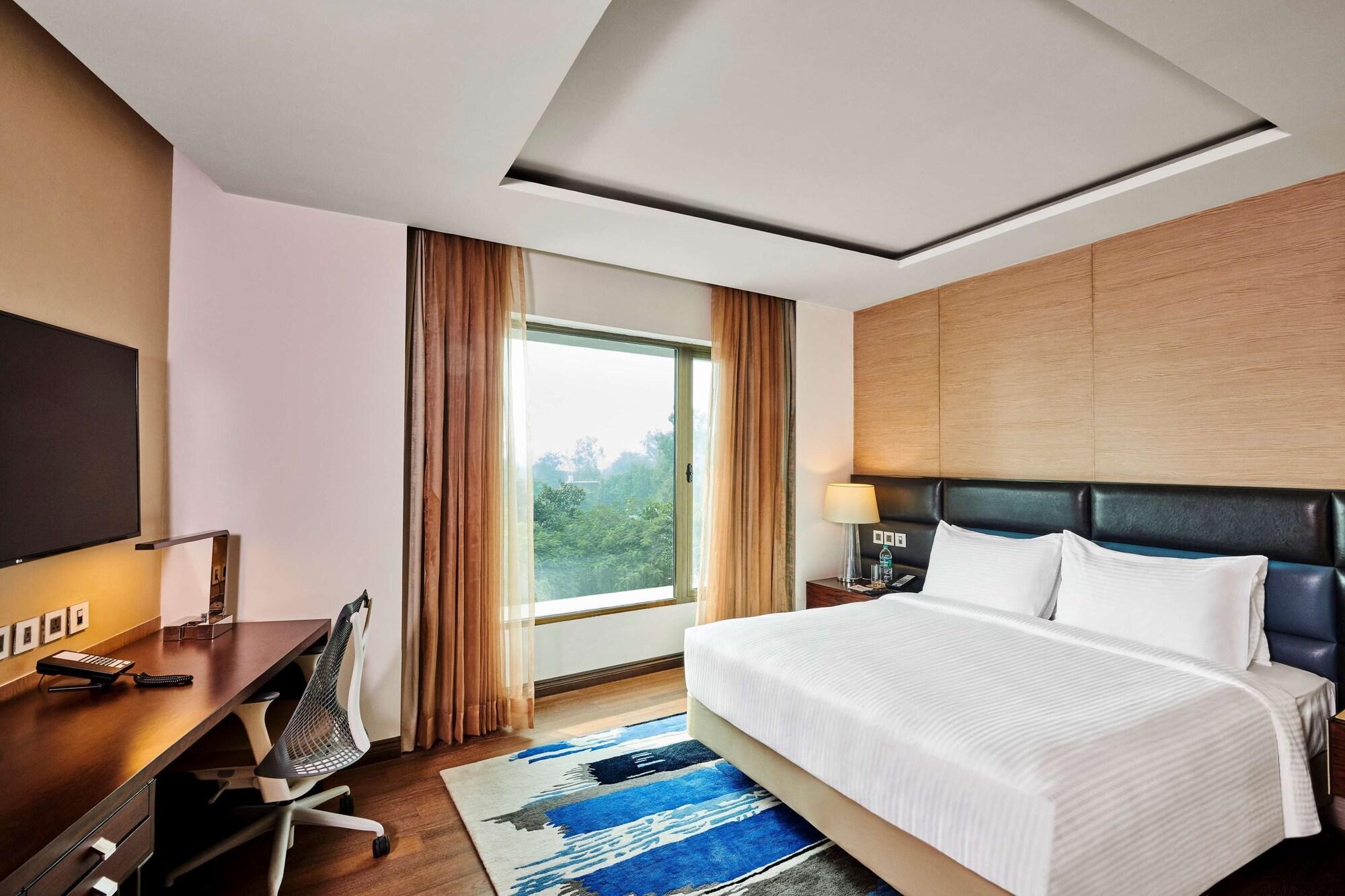 Hilton Garden Inn Lucknow Extérieur photo
