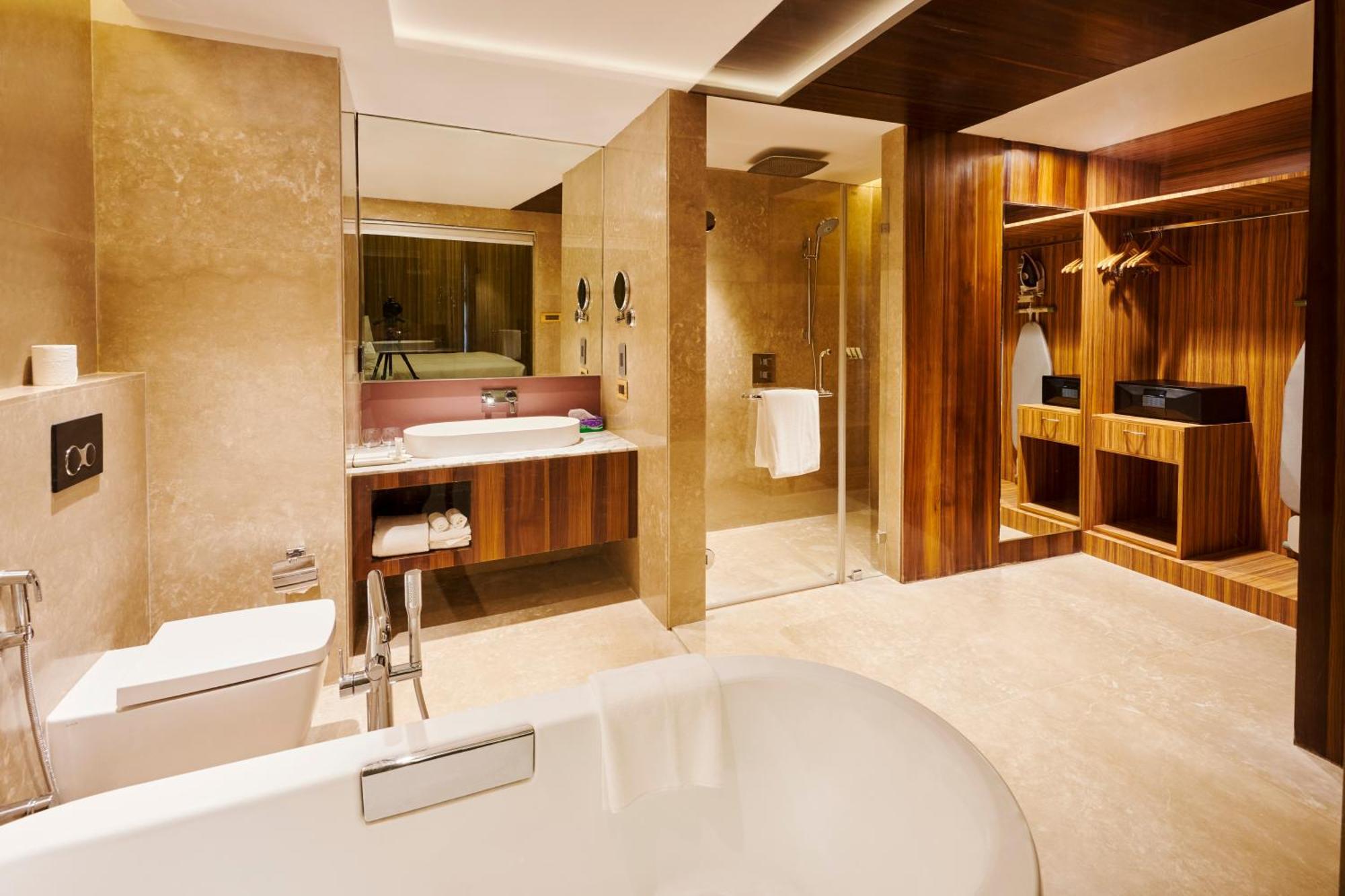 Hilton Garden Inn Lucknow Extérieur photo