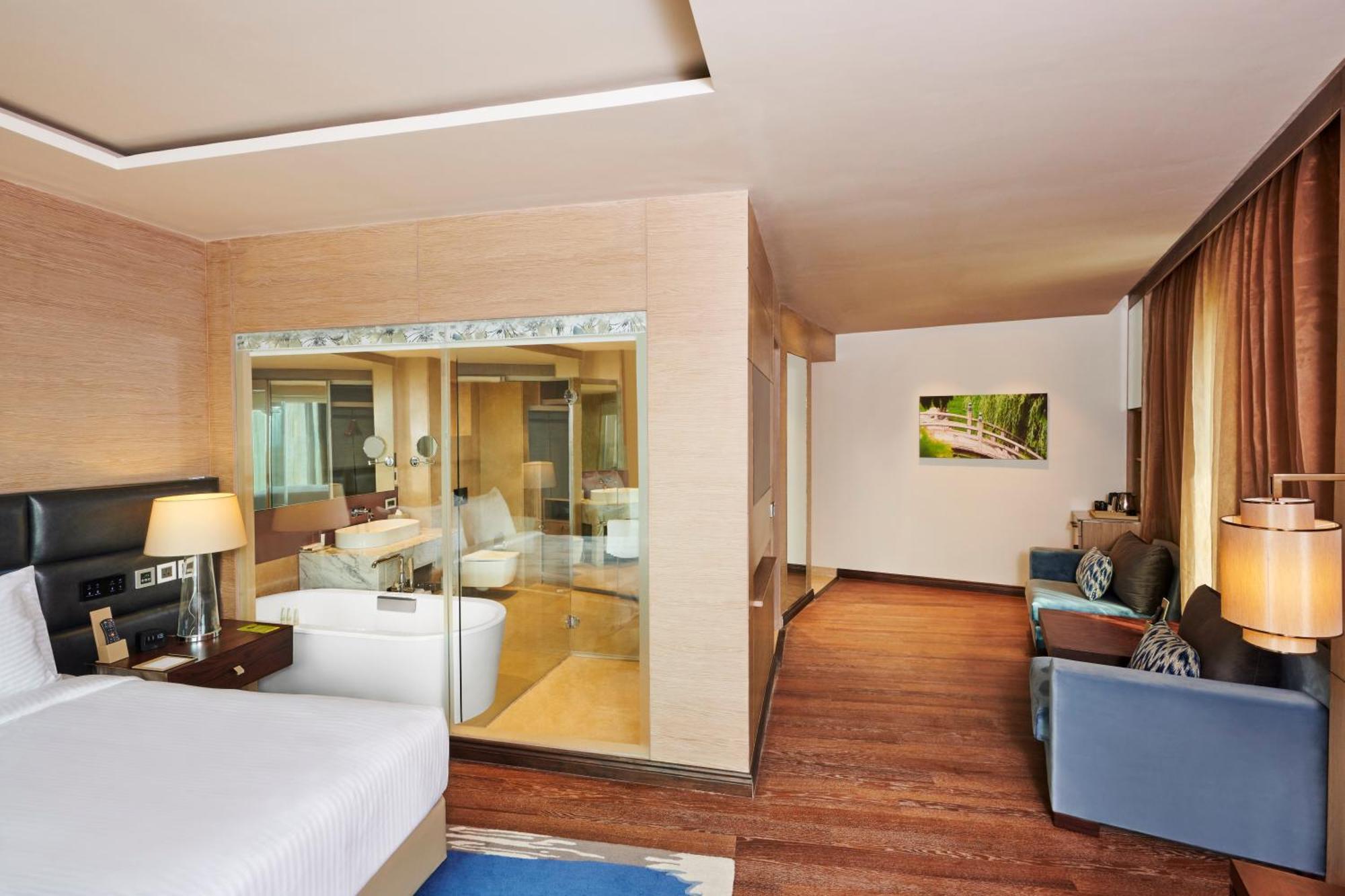Hilton Garden Inn Lucknow Extérieur photo