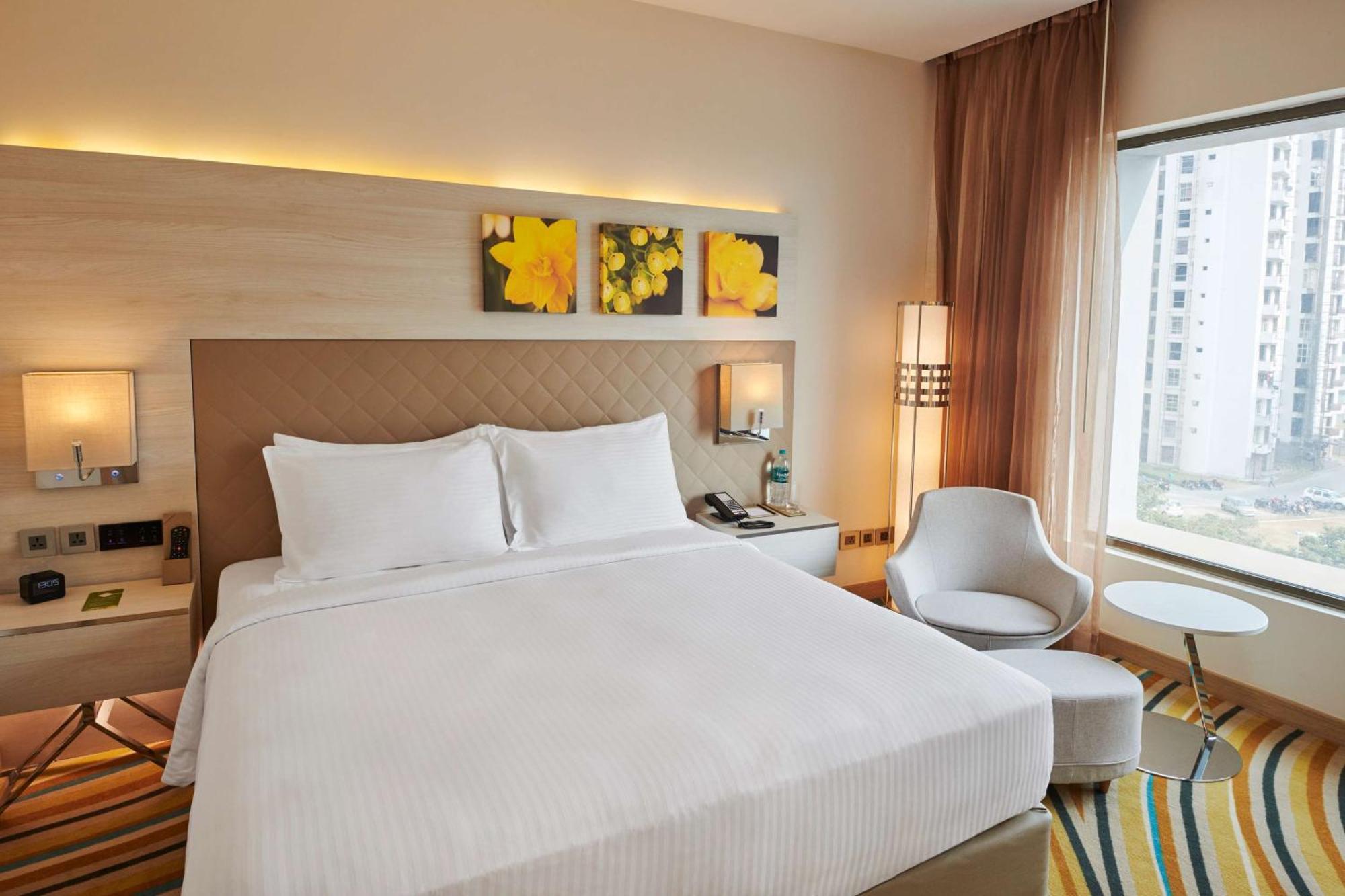 Hilton Garden Inn Lucknow Extérieur photo