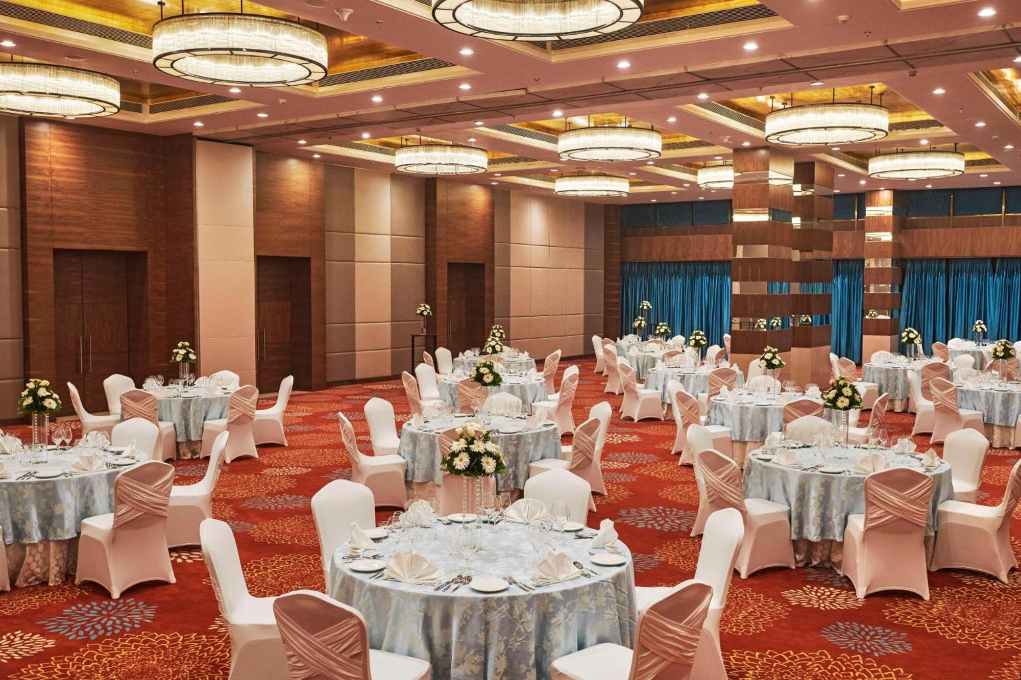 Hilton Garden Inn Lucknow Extérieur photo