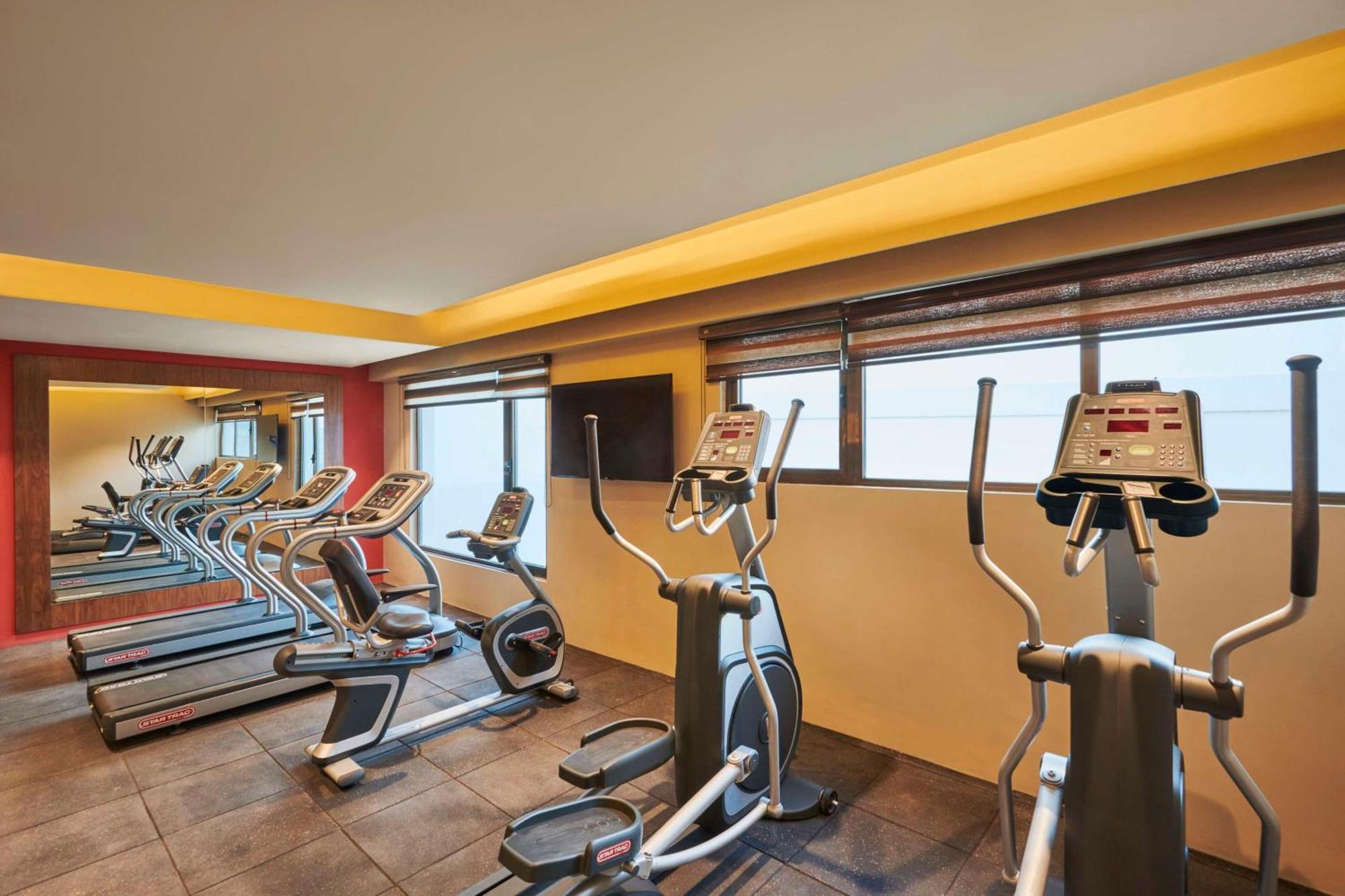 Hilton Garden Inn Lucknow Extérieur photo